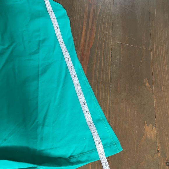 Lululemon tank - Picture 5 of 5